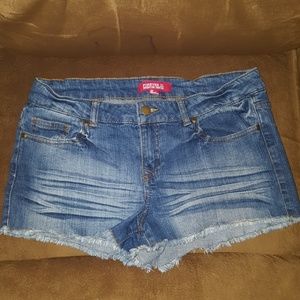 NEW FOREVER 21 CUT OFF DISTRES SHORTIE JEAN SHORTS PREMIUM